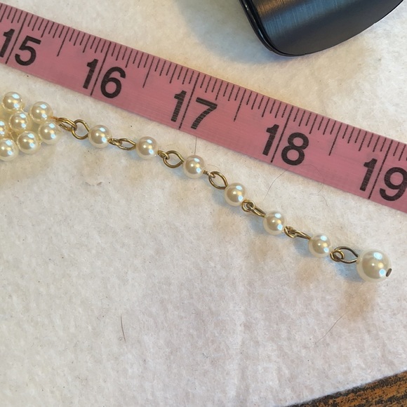 Faux pearl ascot necklace mesh scarf - Picture 5 of 10